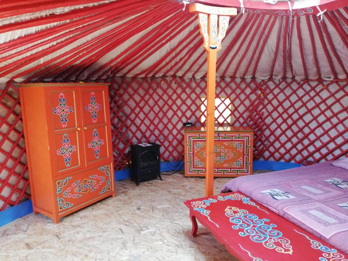 Yourte Mongole Veritable Montcaret Exterior foto